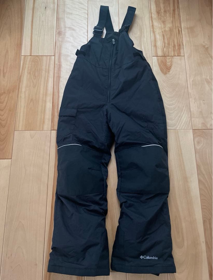 Columbia スキーウェア 140サイズ子供用 黒とピンク