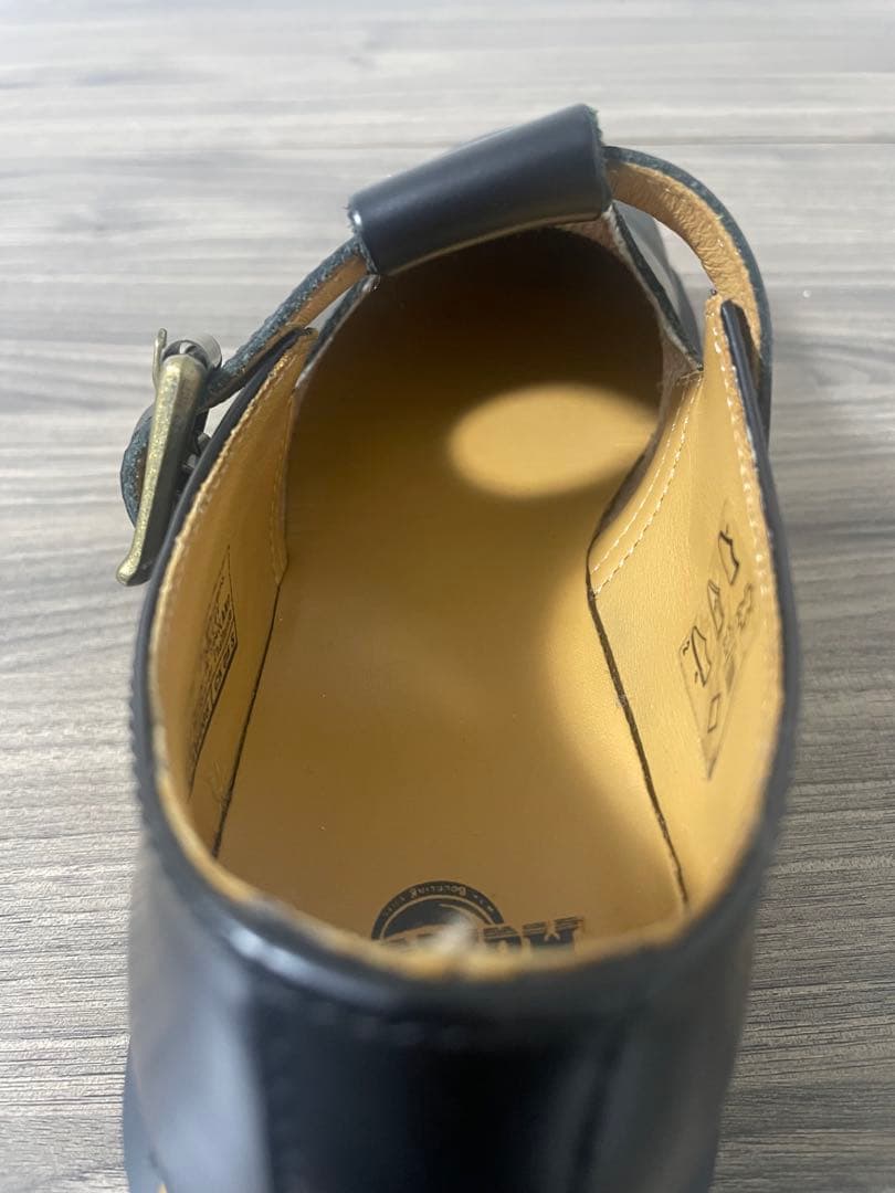 【TMO】Dr. MARTENS POLLEY T BAR SHOE