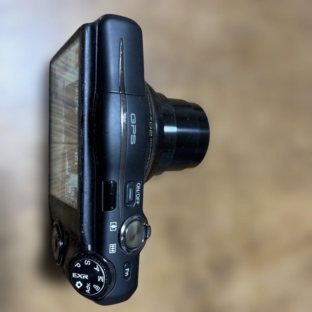 Fujifilm FinePix F770EXR 15メガピクセル　(ブラック)