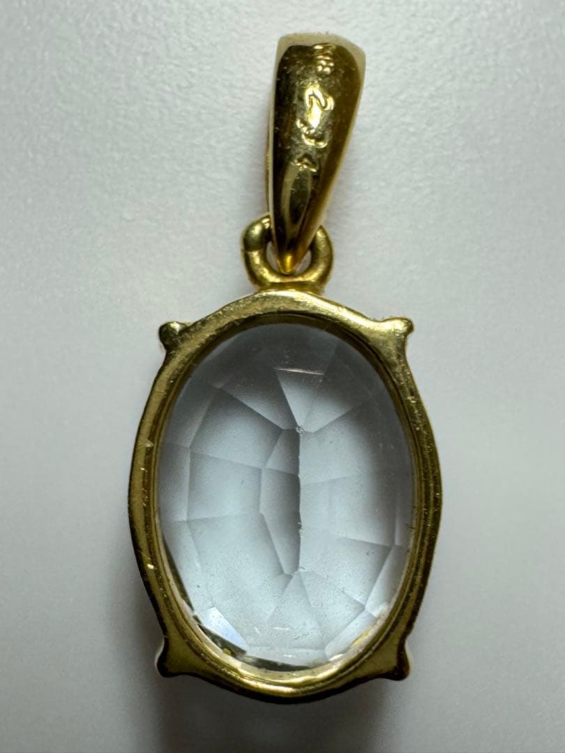 アクアマリン2.34カラットペンダントトップk18