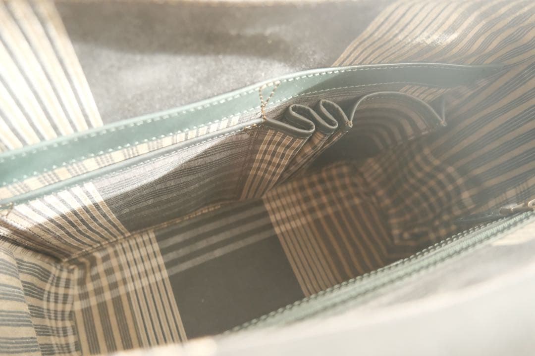 マザーハウス アンティークB5ショルダーバッグ