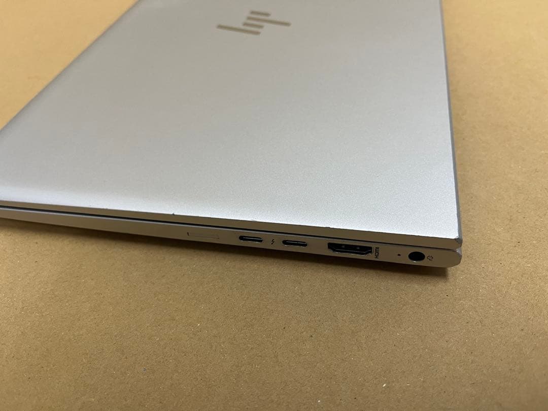 HP 830 G8 i7-1185G7 16GB 256GB SSD 13.3型