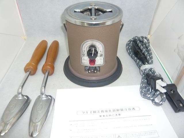 ぴよぴよ　美品　タキイ　電化鏝　和裁コテ　和裁こて　ランプ付き　鏝２本付
