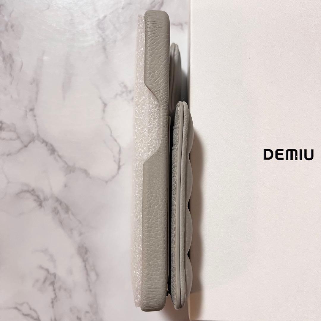 ドロチャン様☆DEMIU BALLON iPhoneケース 15Pro パール