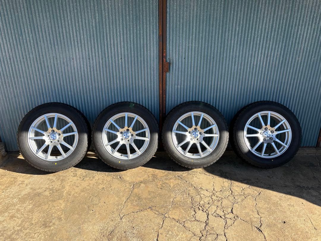 【未使用タイヤ】 215/60R17 スタッドレス•ホイール４本セット