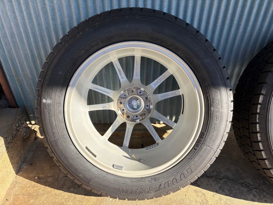 【未使用タイヤ】 215/60R17 スタッドレス•ホイール４本セット