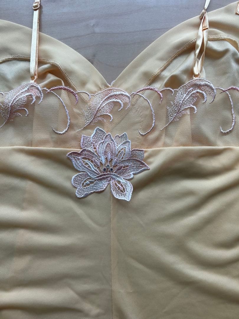 マリーゴールドです！サルート　ミントグリーン レースキャミソール