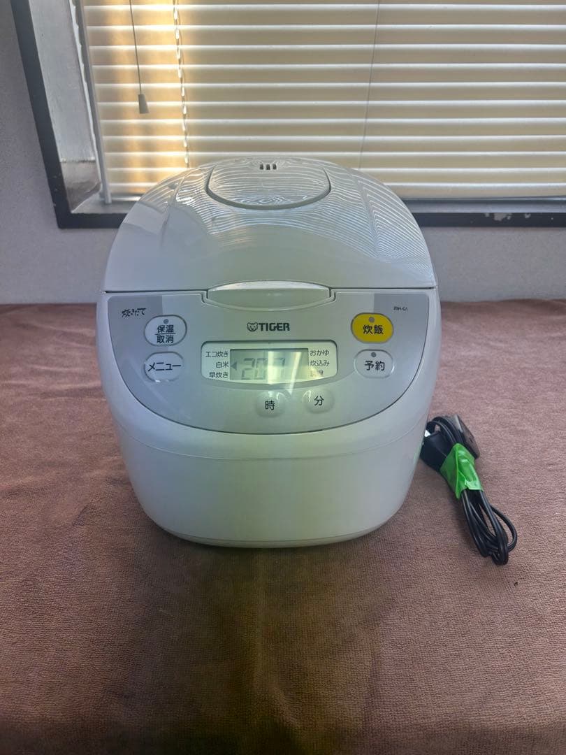 タイガー　マイコン炊飯ジャー　JBH-G181 2020年製　中古