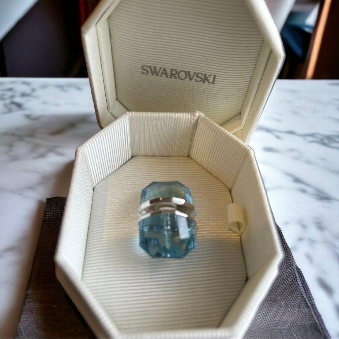 スワロフスキー　Lucent 片耳用 ピアス swarovski