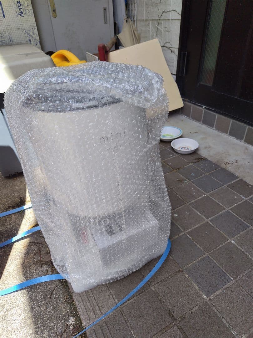 【新品】エブリフレシャスミニ　卓上　ウォーターサーバー　おまけ　保証12月迄