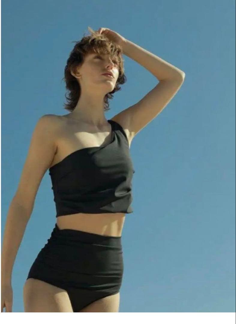 【ETRE TOKYO】新品未使用　セパレート水着