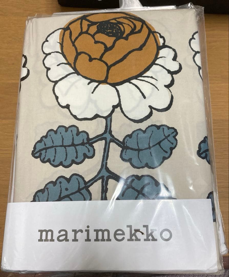 ①新品正規品 marimekko 花柄 シングル 掛け布団と枕のカバーイエロー