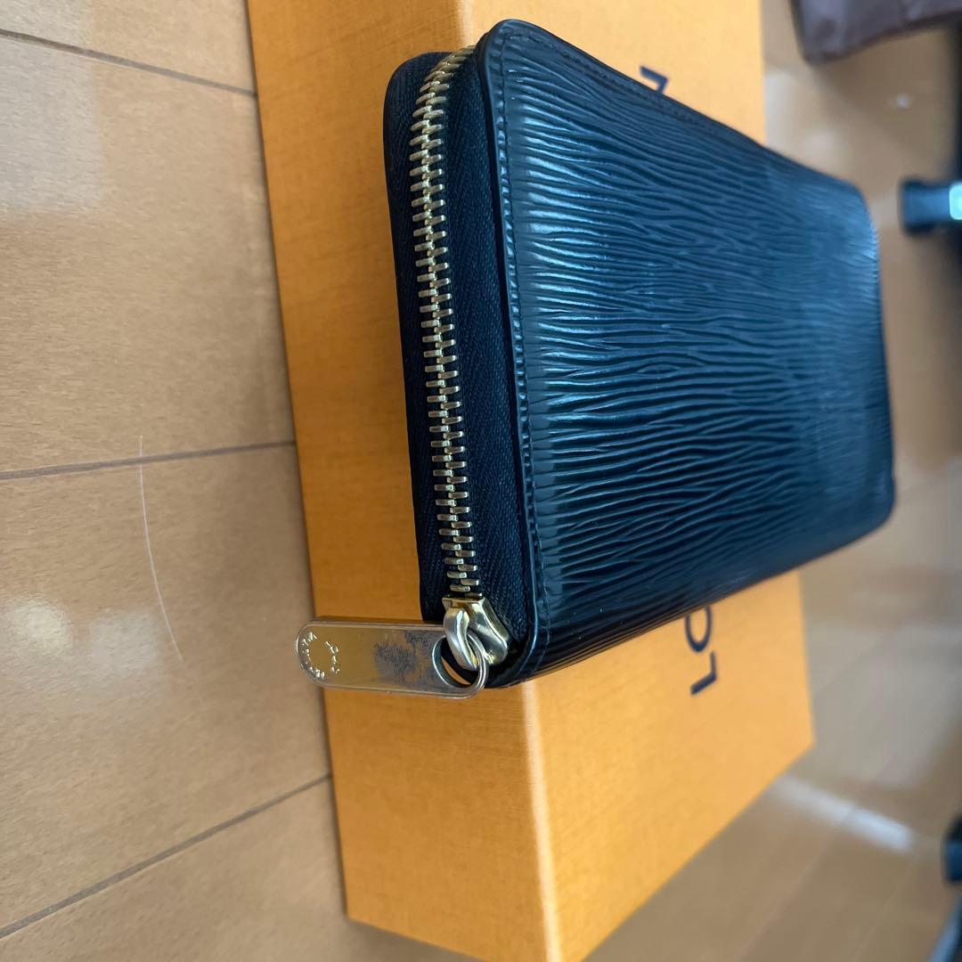 【美品】ルイヴィトン M68755 エピ ジッピーウォレット 長財布