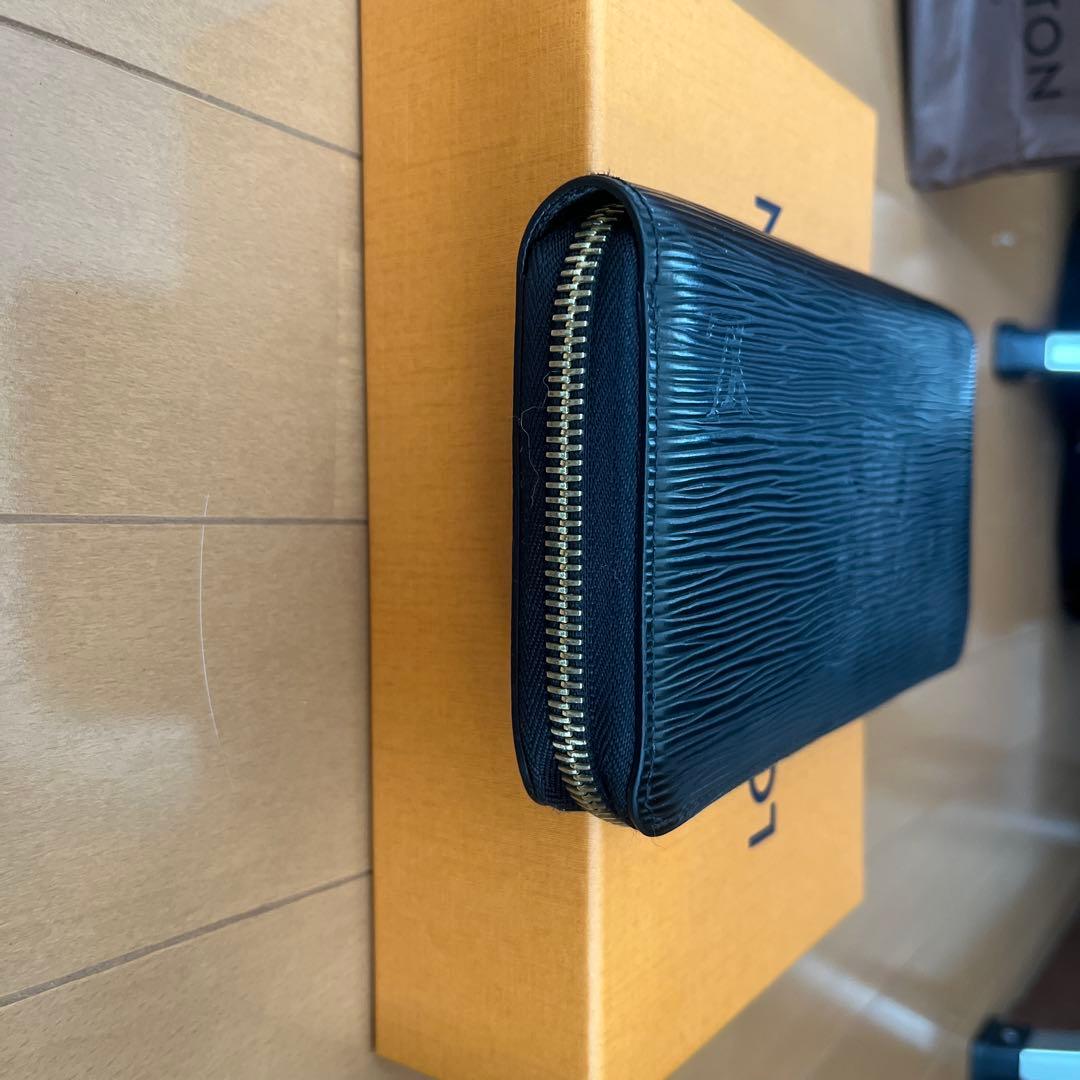【美品】ルイヴィトン M68755 エピ ジッピーウォレット 長財布