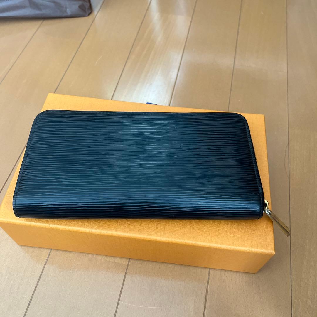 【美品】ルイヴィトン M68755 エピ ジッピーウォレット 長財布