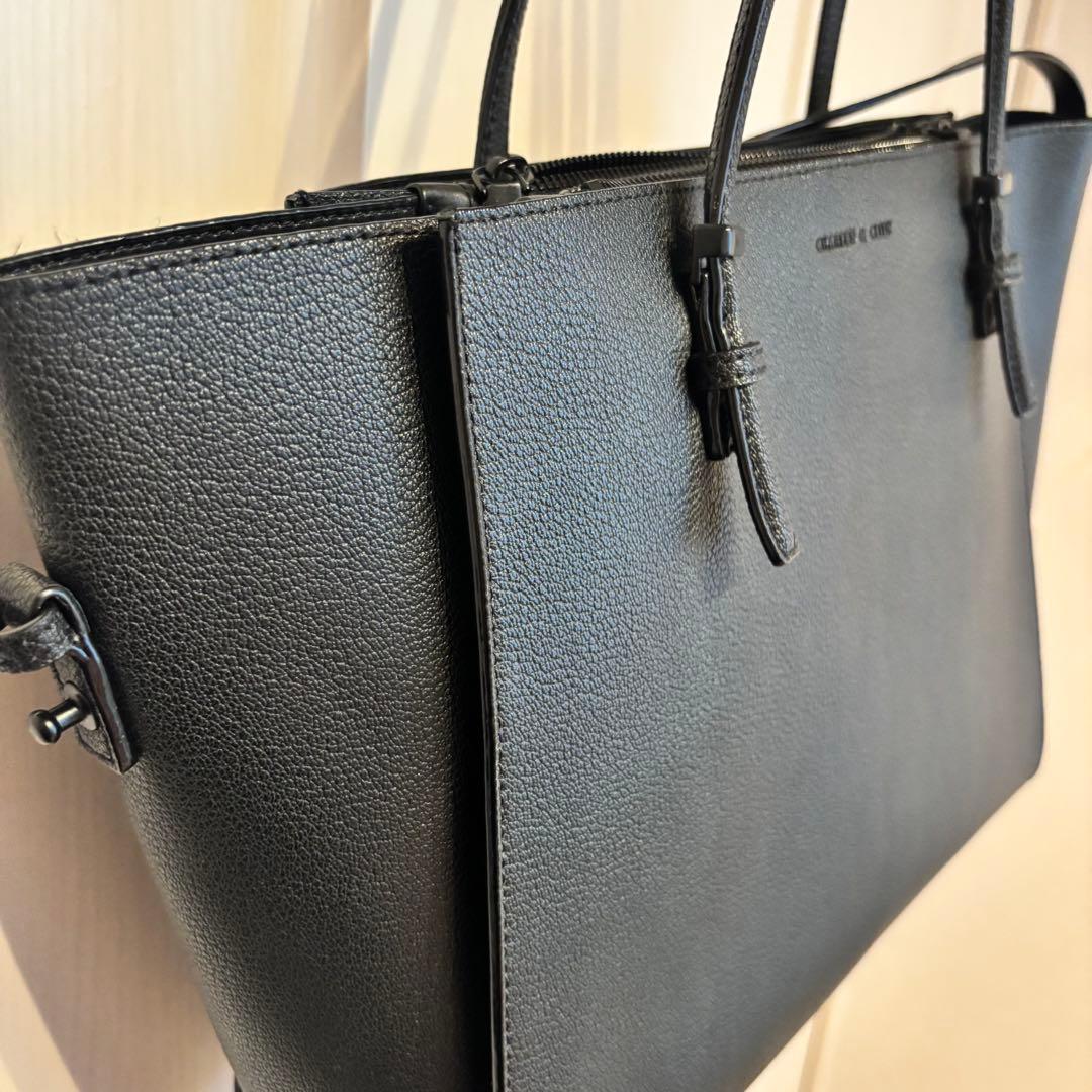 【極美品】CHARLES & KEITH クラシックダブルハンドル トートバッグ