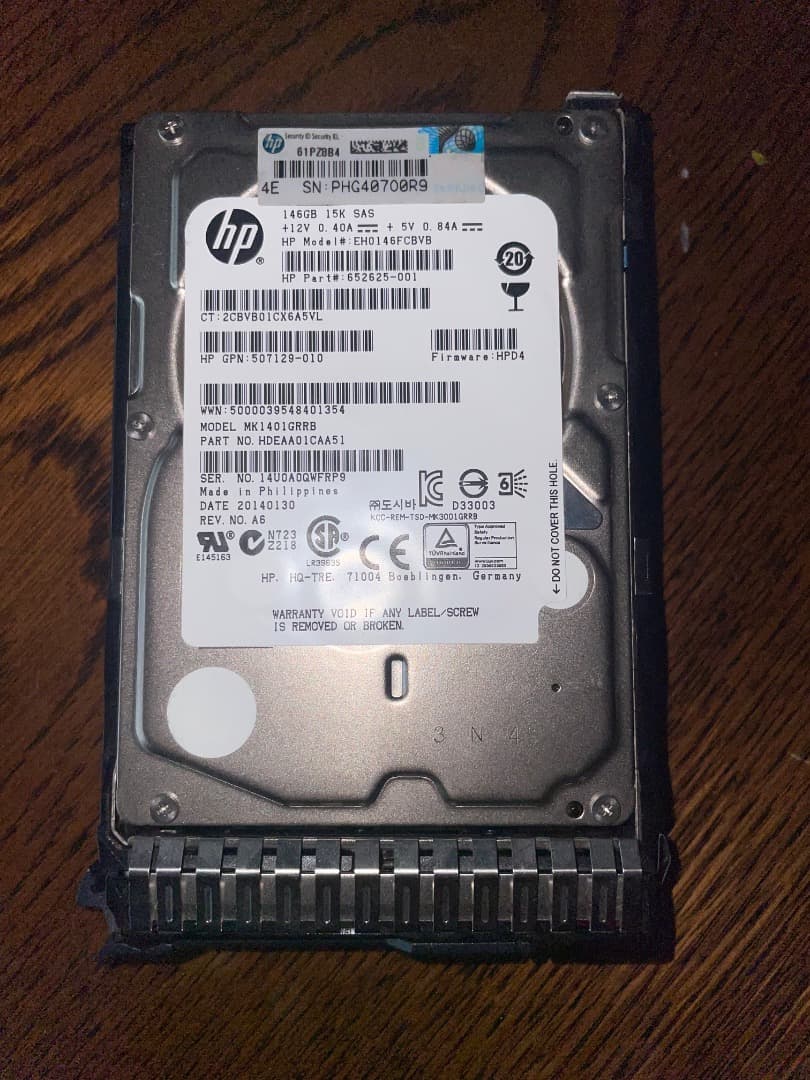 HP 15k SAS 146GB 2.5インチ　8個セット