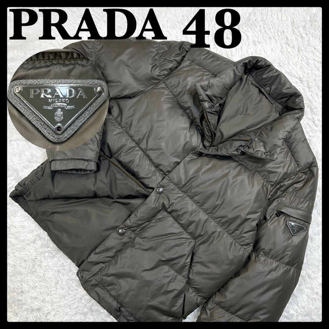 5685【希少カーキ・人気48サイズ】プラダ‪☆三角プレートロゴ入りダウン