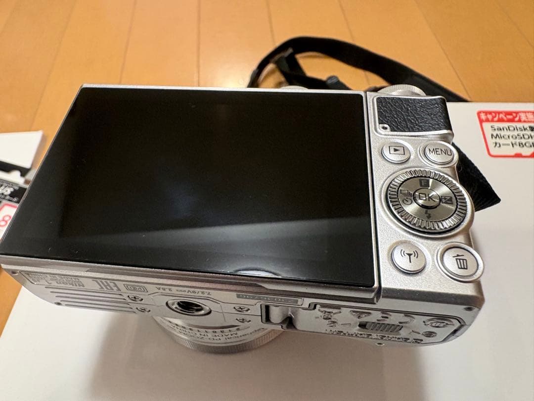 Nikon ミラーレス一眼 Nikon1 J5 ダブルレンズキット シルバー