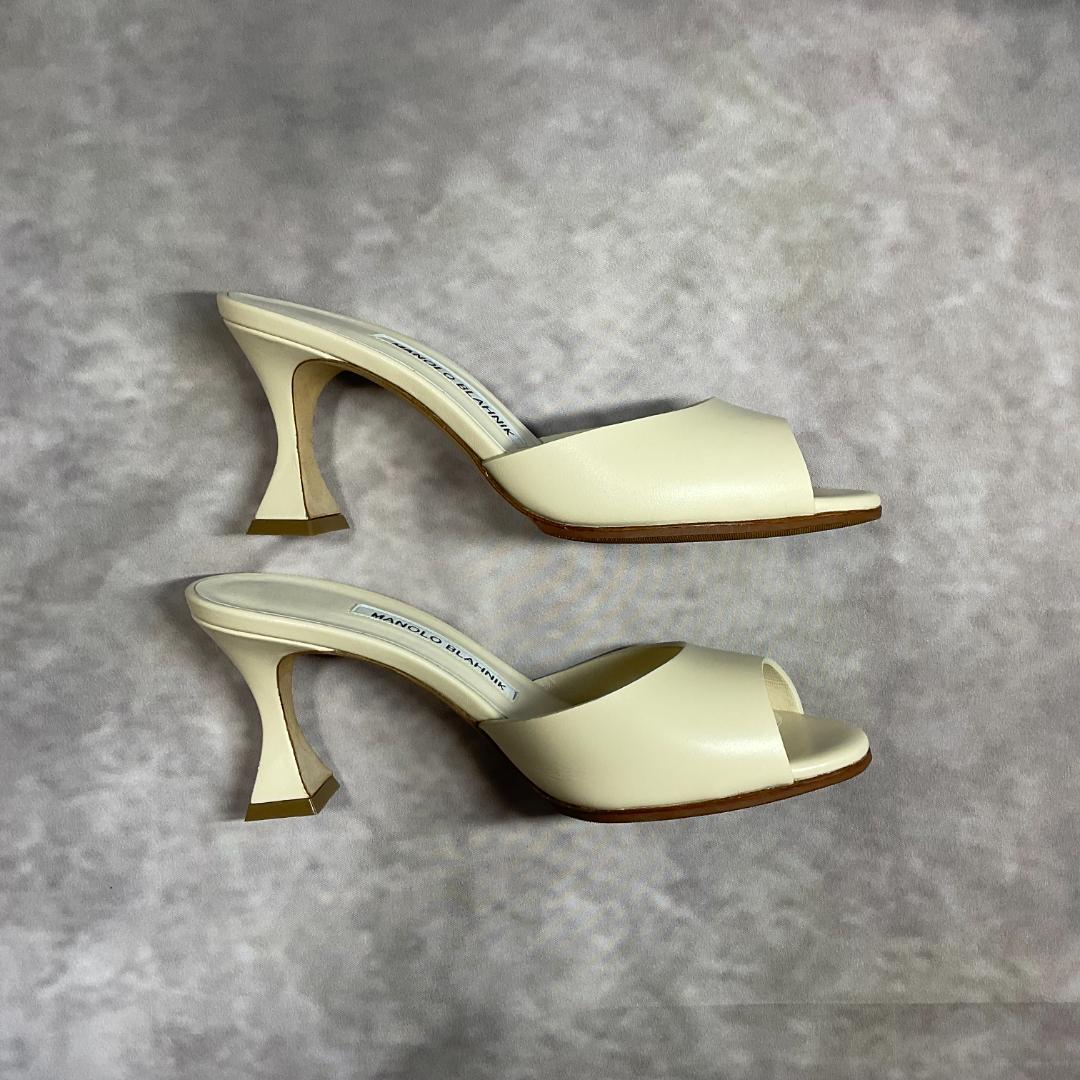 【大特価】マノロ ブラニク JADARONA ミュール（サイズ36:23cm）