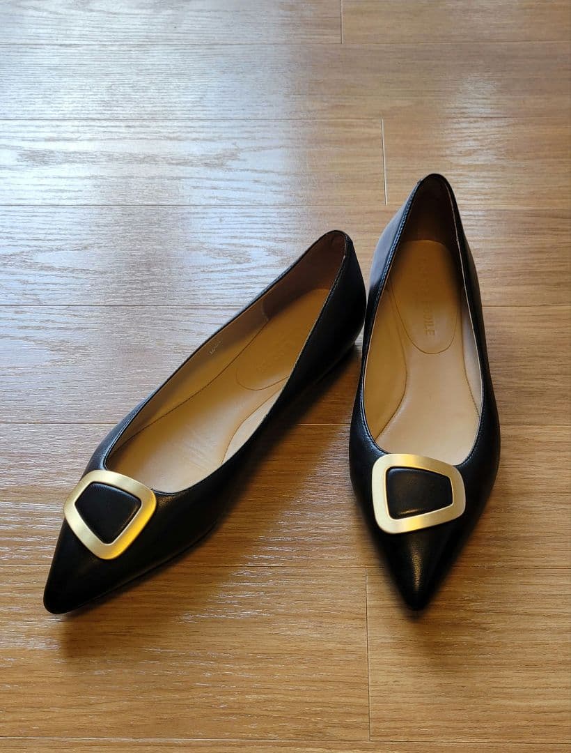 ODETTE E ODILE パンプス　黒