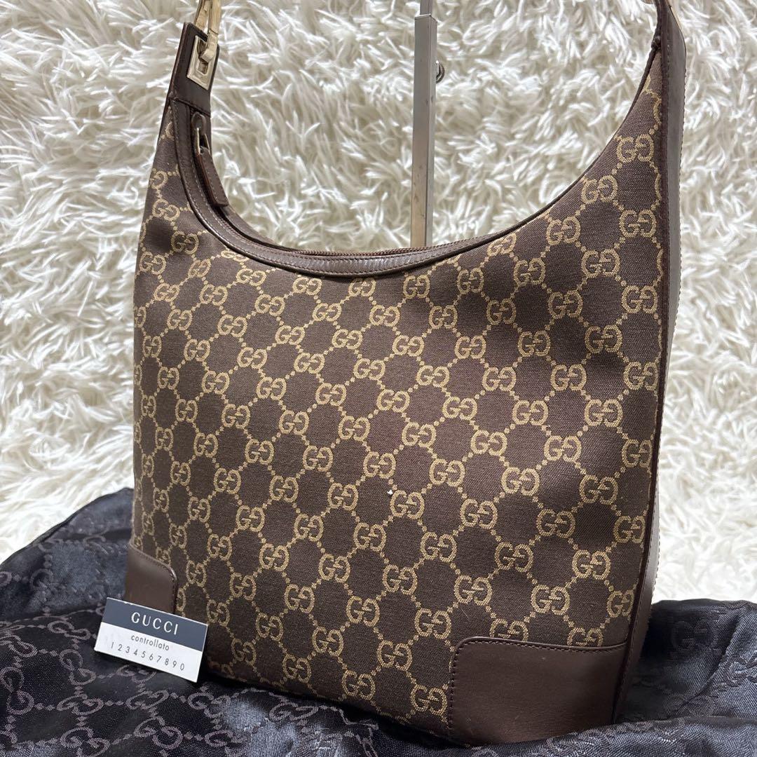 GUCCI ワンショルダーバッグ　GG柄　キャンバス×レザー　ハーフムーン