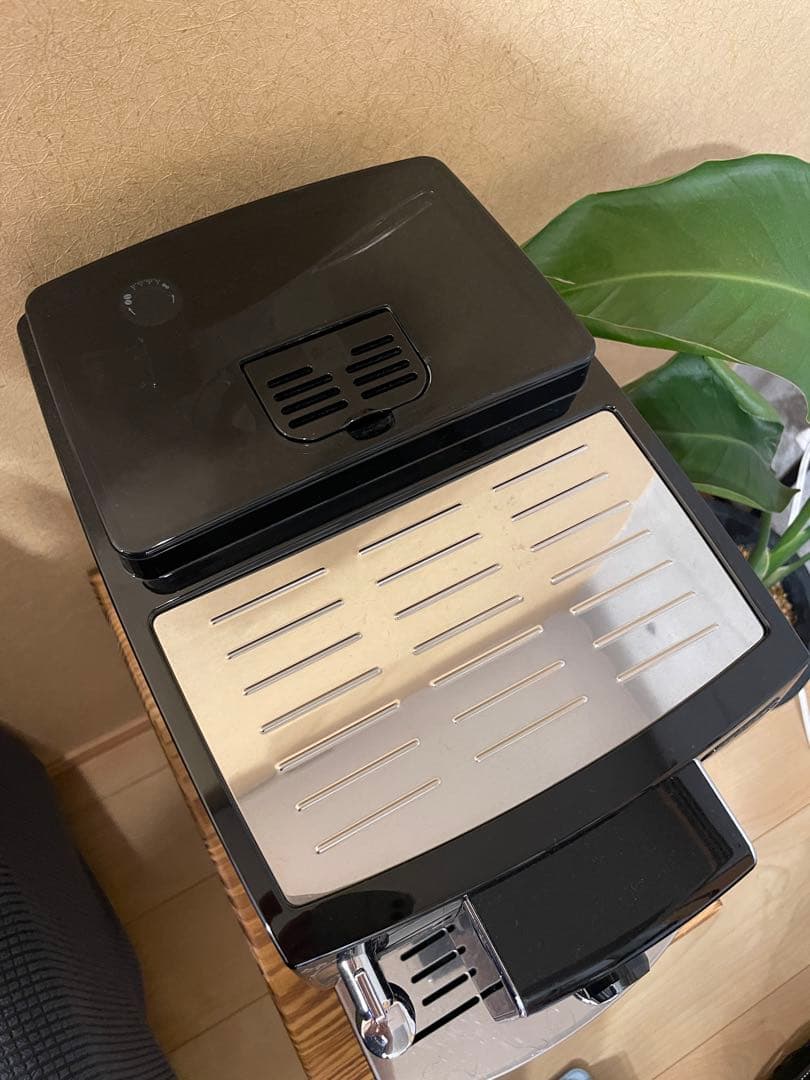 De'Longhi マグニフィカS ECAM23120 エスプレッソマシン