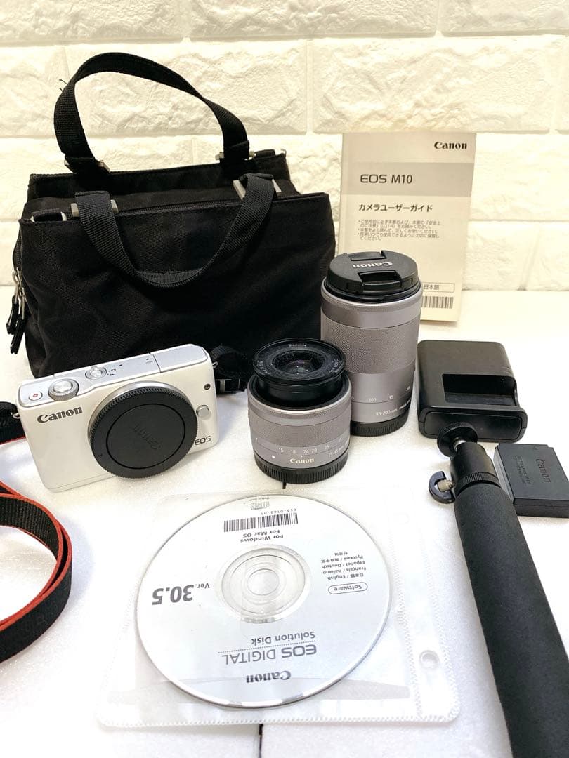 極美品♪Canon eos M10ミラーレス一眼カメラダブルレンズ付き