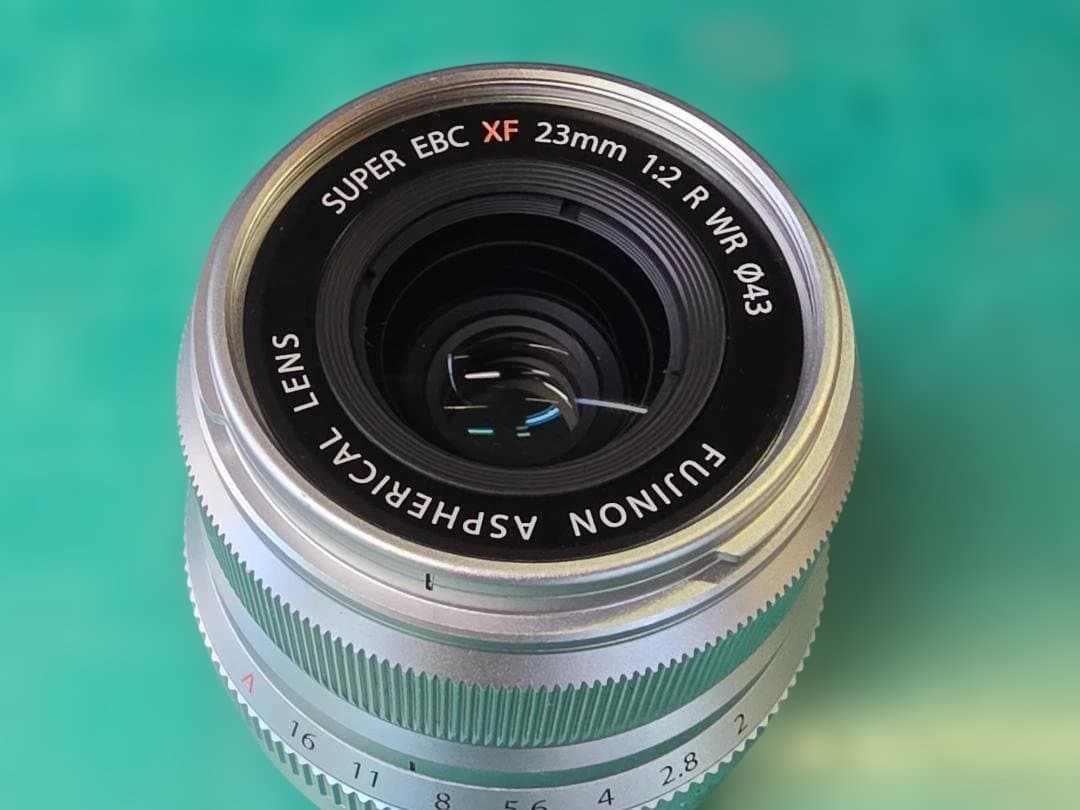 富士フィルム FUJINON XF 23mm F2 R WR シルバー