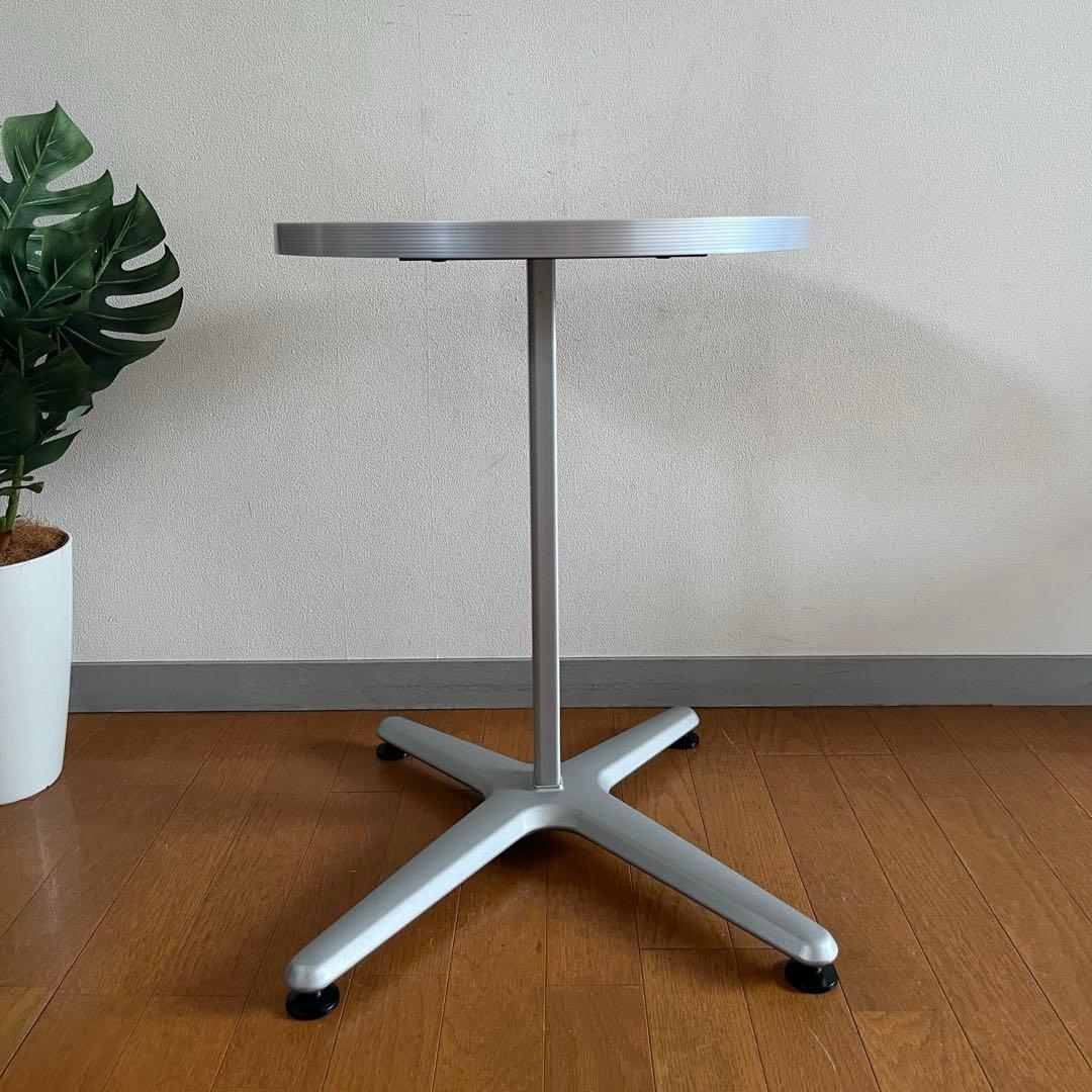 オカムラ Alt Cafeサイドテーブル　シンプルモダン ミニデスク　美品　白