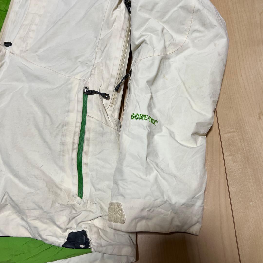 PATAGONIA WOMENS/FEMMES GORE-TEX アウター