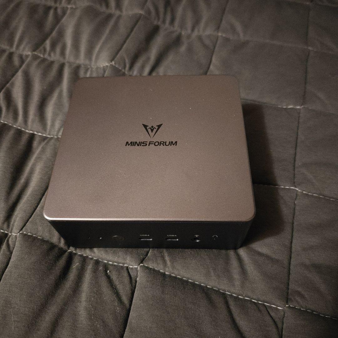 MINIS FORUM コンパクトデスクトップPC