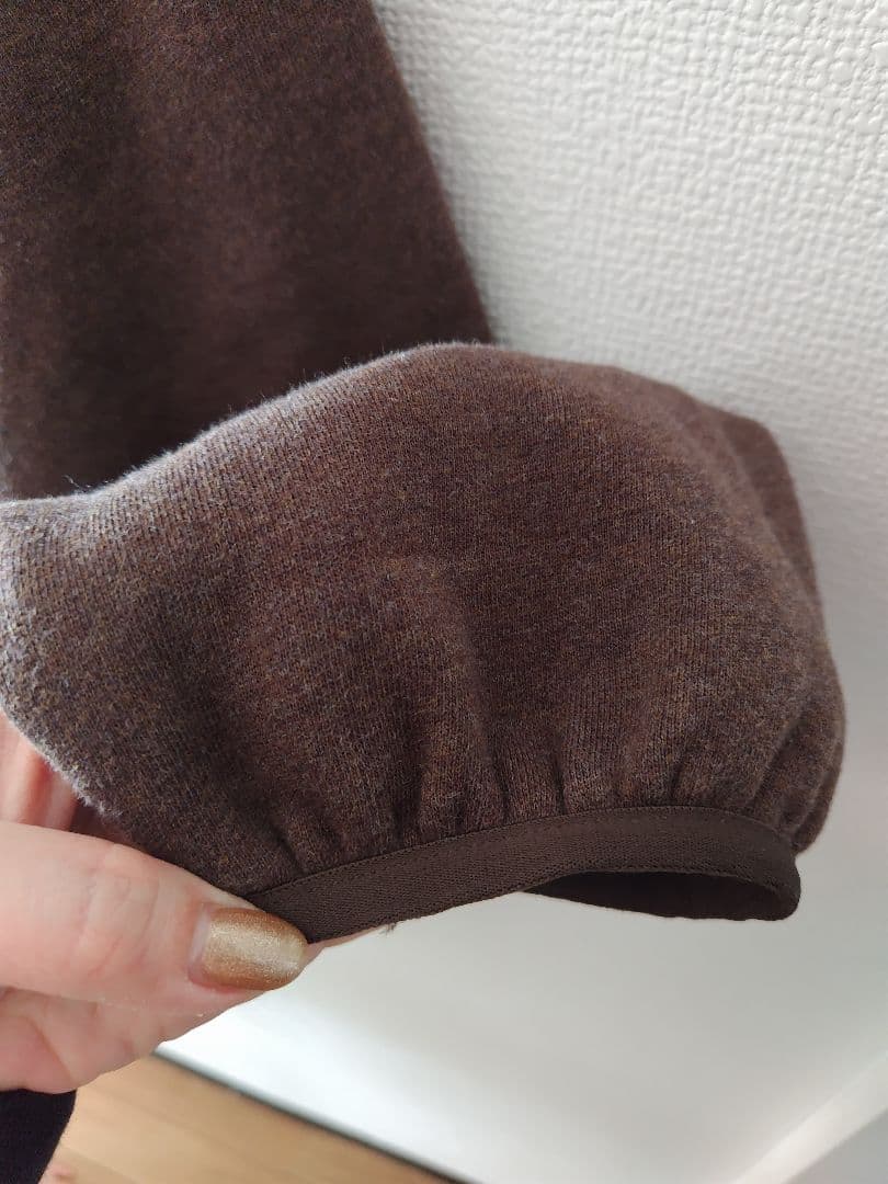 FEAR OF GOD ESSENTIALS スウェットシャツ　ブラウン