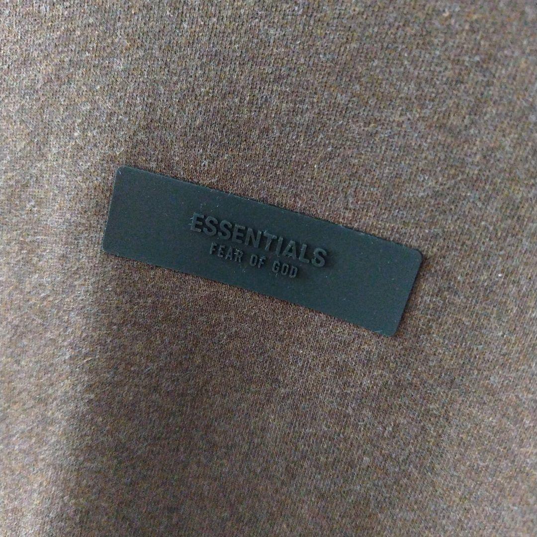 FEAR OF GOD ESSENTIALS スウェットシャツ　ブラウン