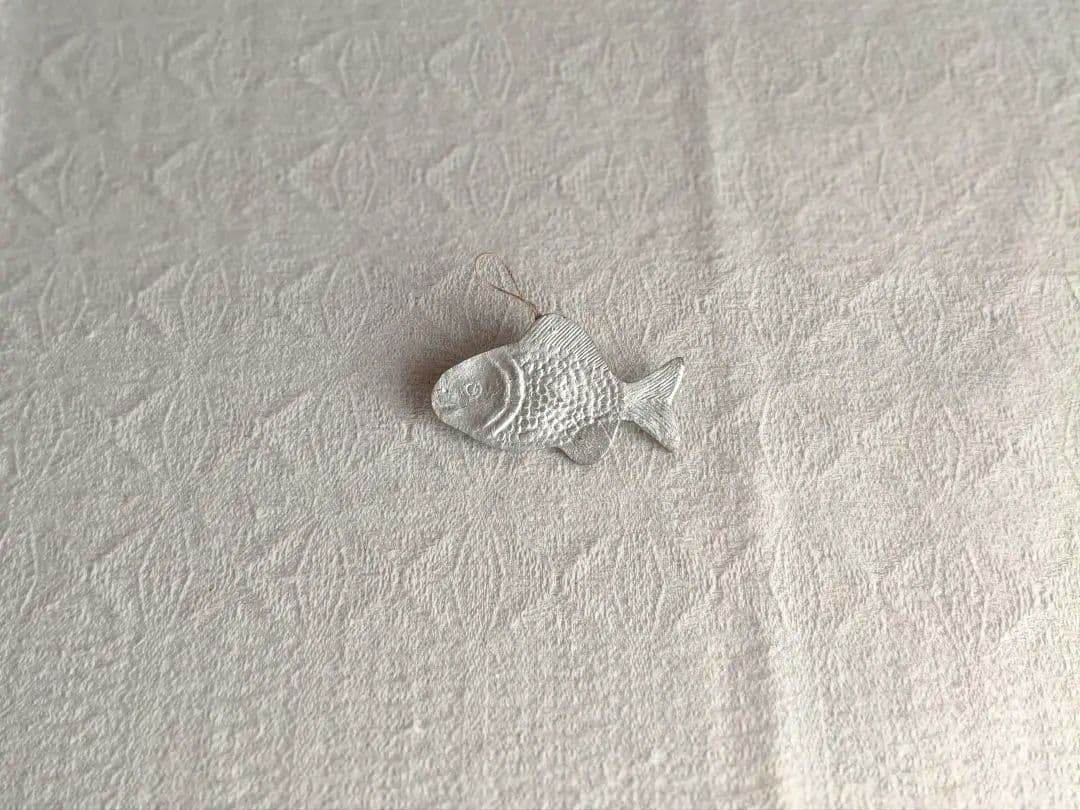【まーちゃんさま】* vintage ❀ シルバーの かわいいお魚さん