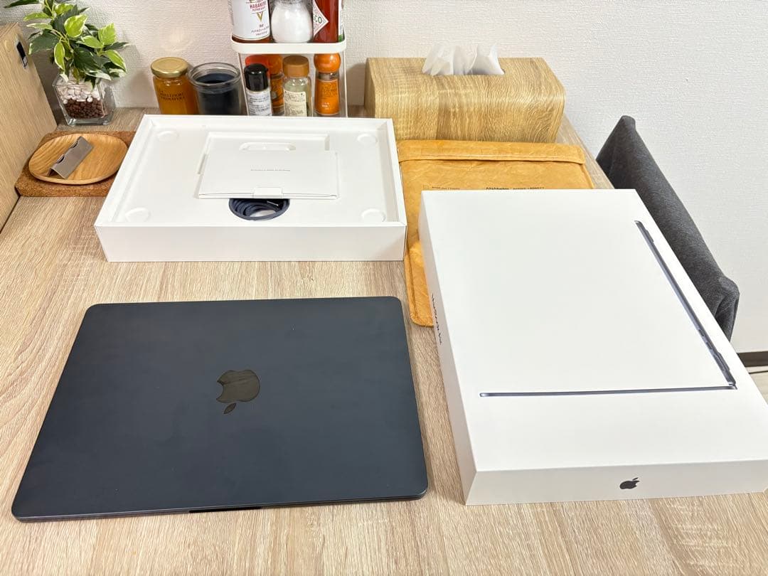 Apple MacBook 13インチ ミッドナイト