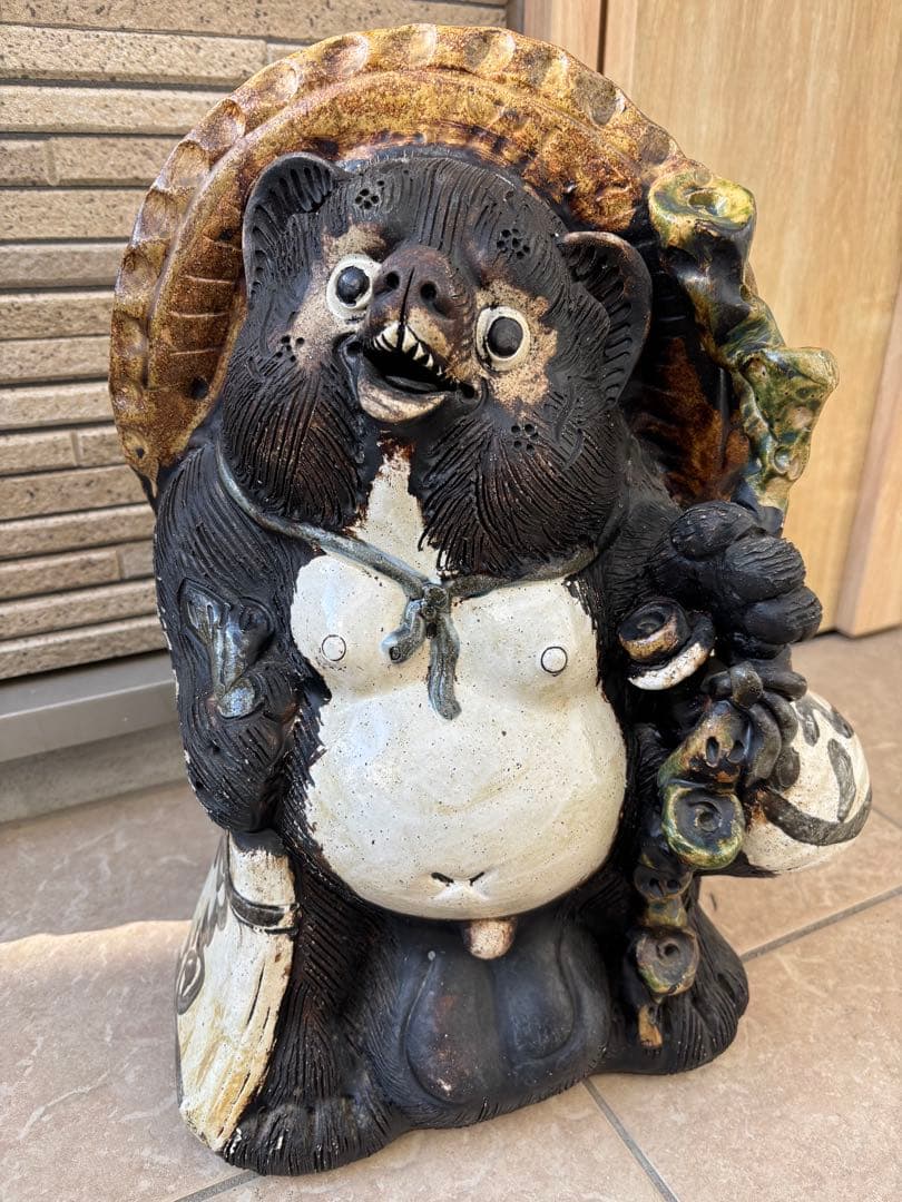 陶器製 たぬき 置物　信楽焼￼￼ たぬき　タヌキ　他抜き