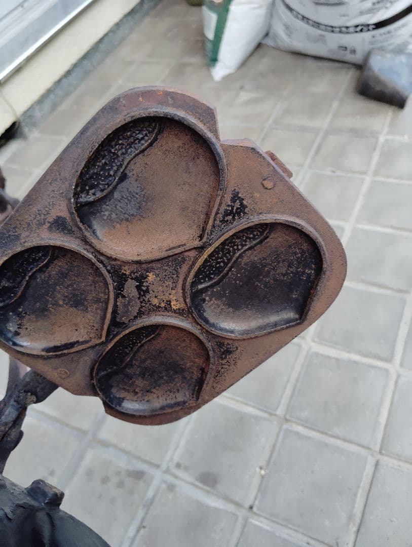 和菓子製造用金属型 四つ栗形　まとめ２点　ケロピノ