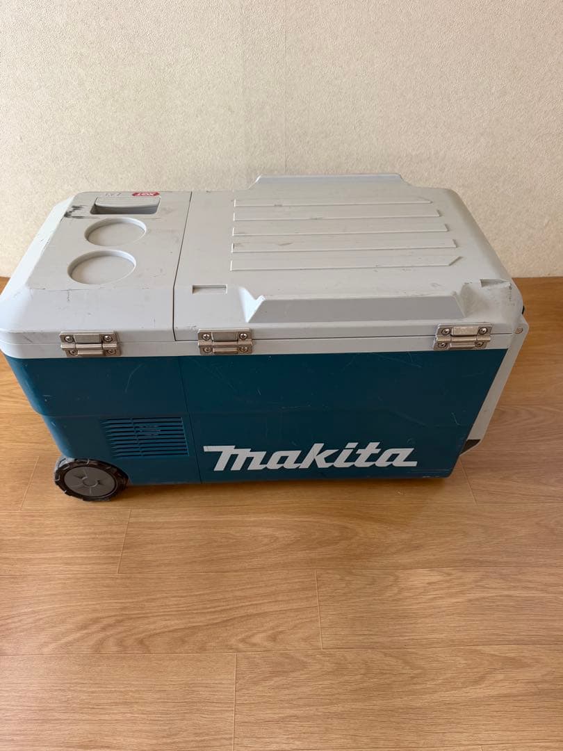 マキタ 充電式保冷温庫 CW001G