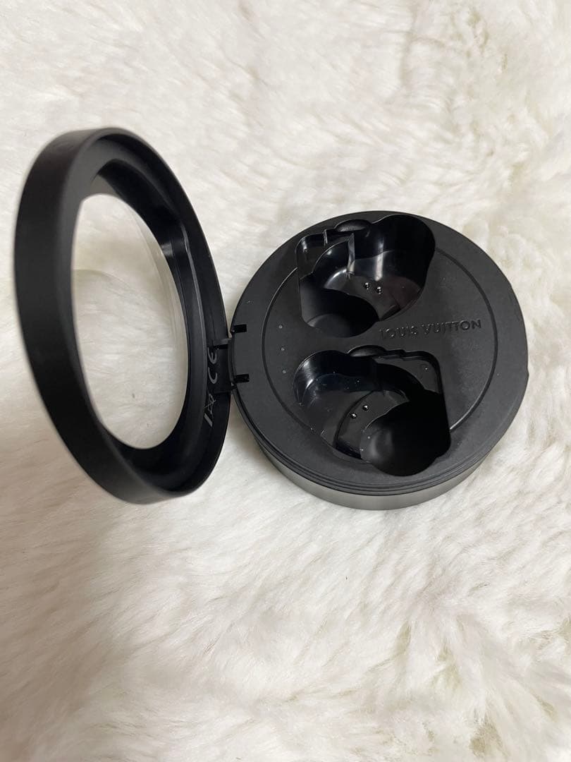 Louis Vuitton ワイヤレスイヤホン ブラック動作確認済み