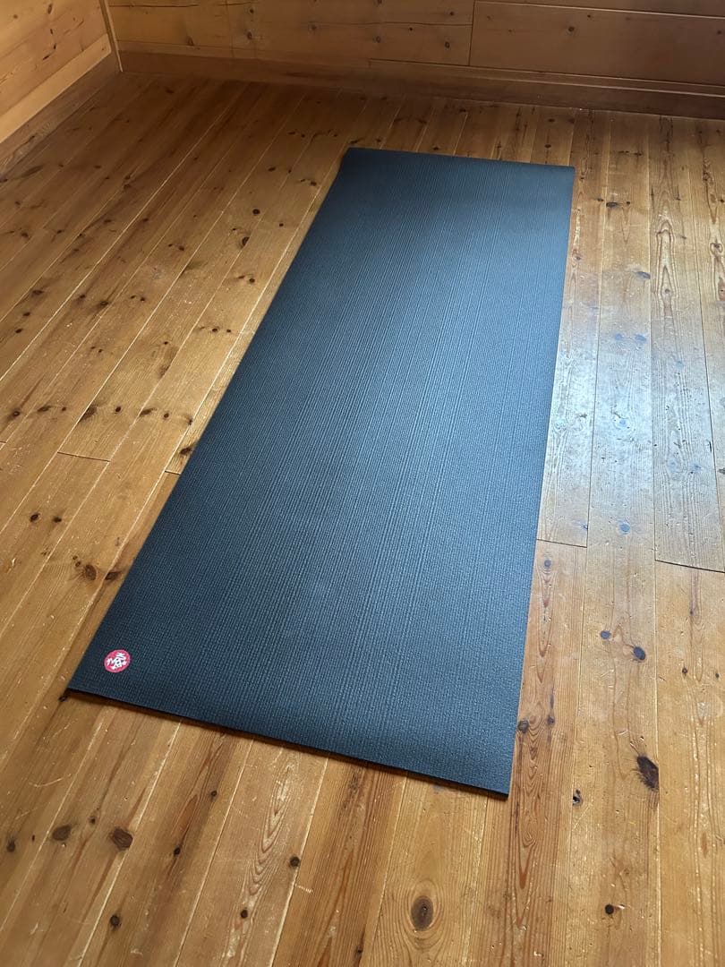 マンドゥカ　pro 6mm ヨガマット ブラック