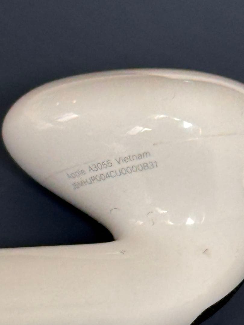 Apple AirPods 4 Generation ノイズキャンセリング