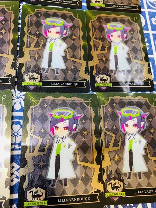 ツイステッドワンダーランド ツイステ 実験着　メタルカード　自販機　リリア