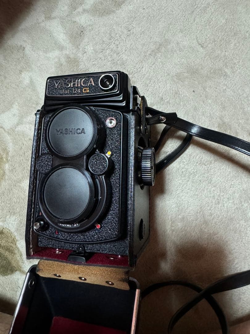 ozu　YASHICA Mat-124G