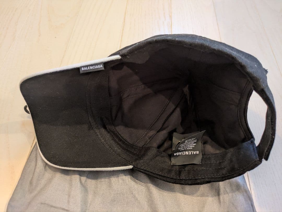 BALENCIAGA バレンシアガ BBロゴ ブラックキャップ 収納袋付き