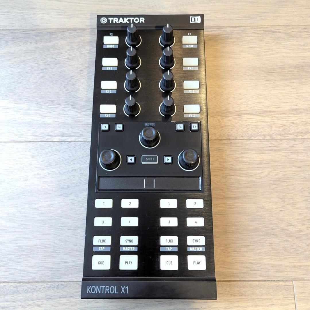 TRAKTOR KONTROL X1 MK2 USB PCDJコントローラー