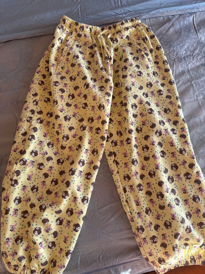 Ashley Williams 黄色　イージーパンツ