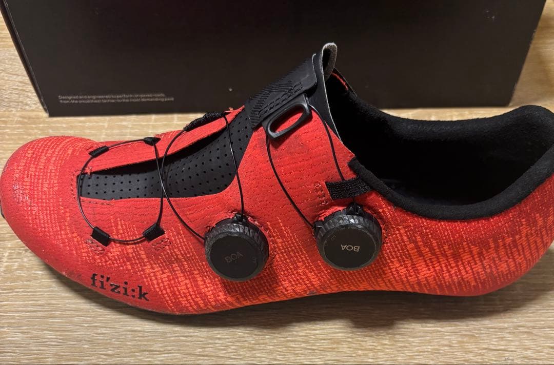 フィジーク　VENTO INFINITO KNIT CARBON