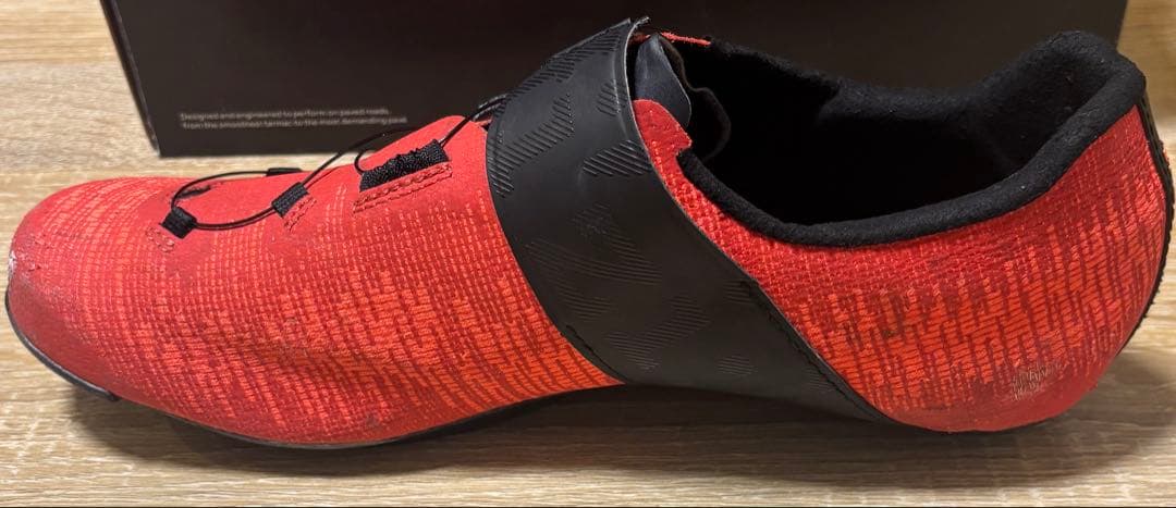 フィジーク　VENTO INFINITO KNIT CARBON