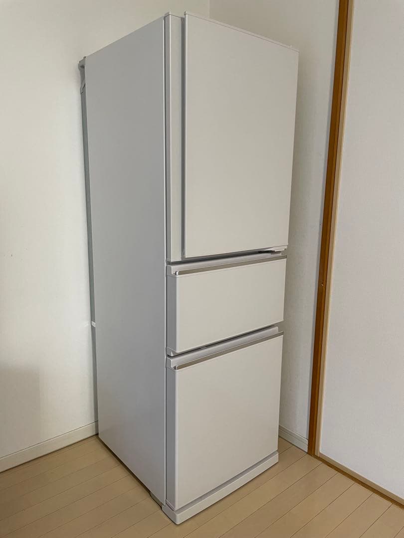 三菱冷蔵庫　272L 白　2022年製